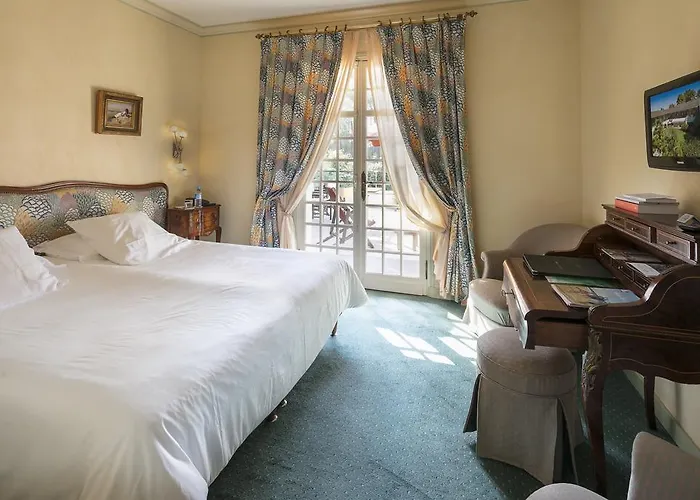 Relais De La Poste 4* Magescq